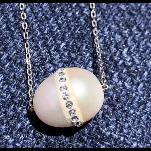 Adjustable Silvertone Freshwater pearl & CZ necklace